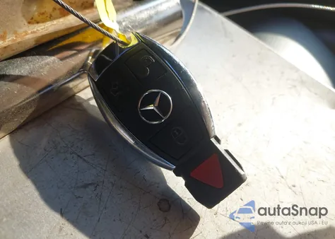 2018 Mercedes-Benz Glc 300 from USA, damaged, VIN WDC0G4JB5JV056730